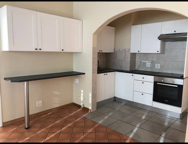 3 BEDROOM APARTMENT RENTED IN ZONNEBLOEM
